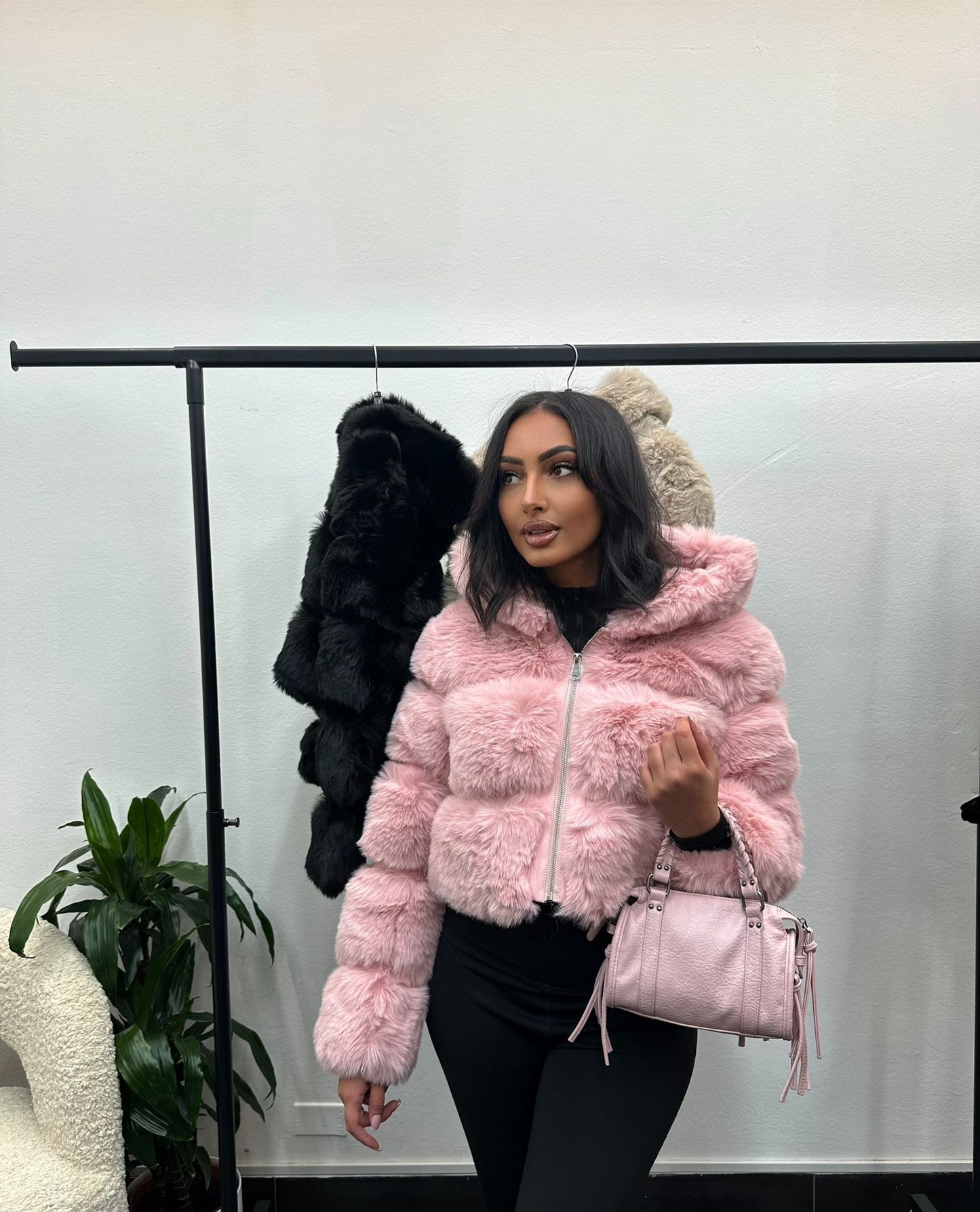 Fourrure BRATZ TAILLE UNIQUE 34 à 42