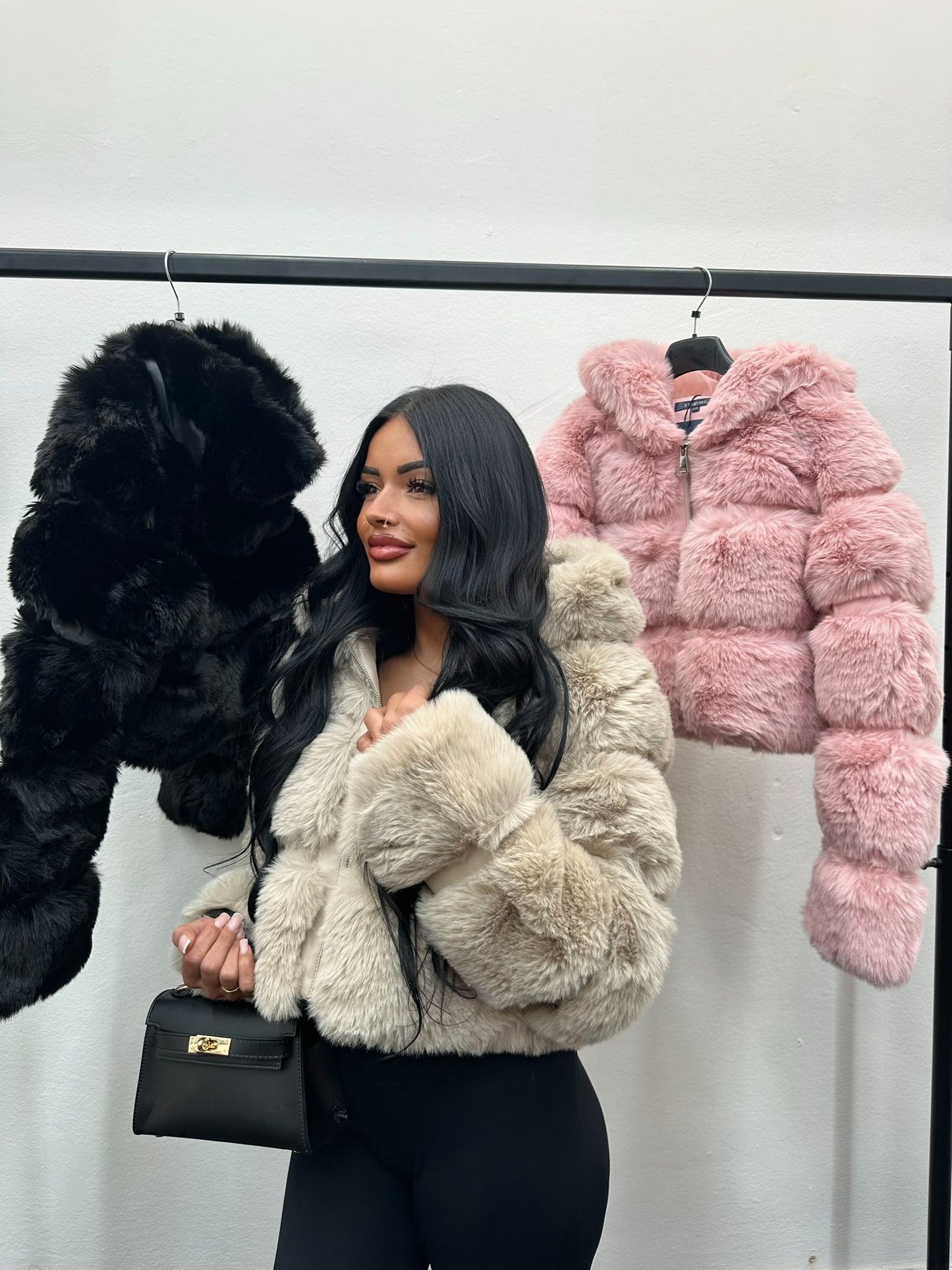 Fourrure BRATZ TAILLE UNIQUE 34 à 42